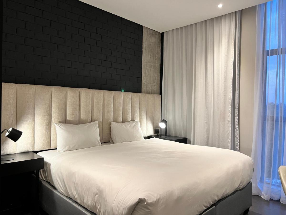The Urban Hotel Лусака Екстер'єр фото