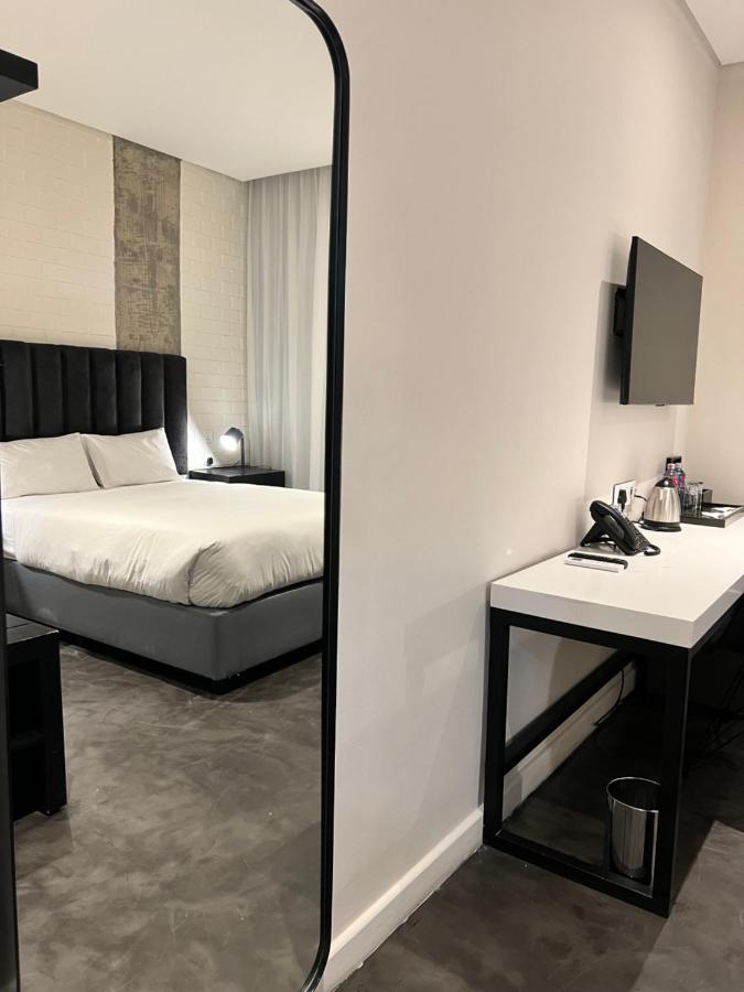 The Urban Hotel Лусака Екстер'єр фото